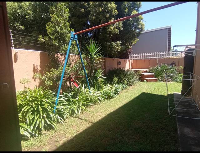 3 BEDROOM TOWNHOUSE FOR SALE IN THREE RIVERS PROPER